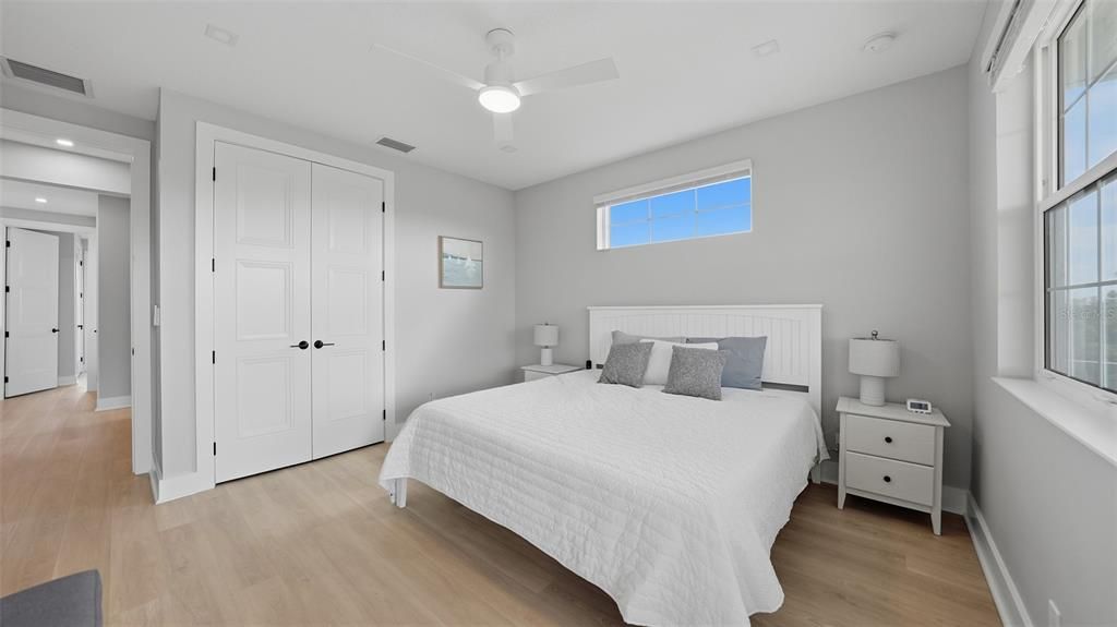 For Sale: $1,250,000 (3 beds, 2 baths, 1678 Square Feet)
