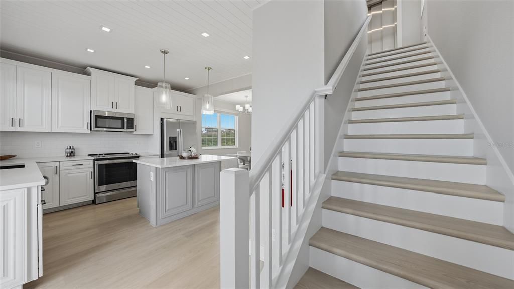 For Sale: $1,250,000 (3 beds, 2 baths, 1678 Square Feet)