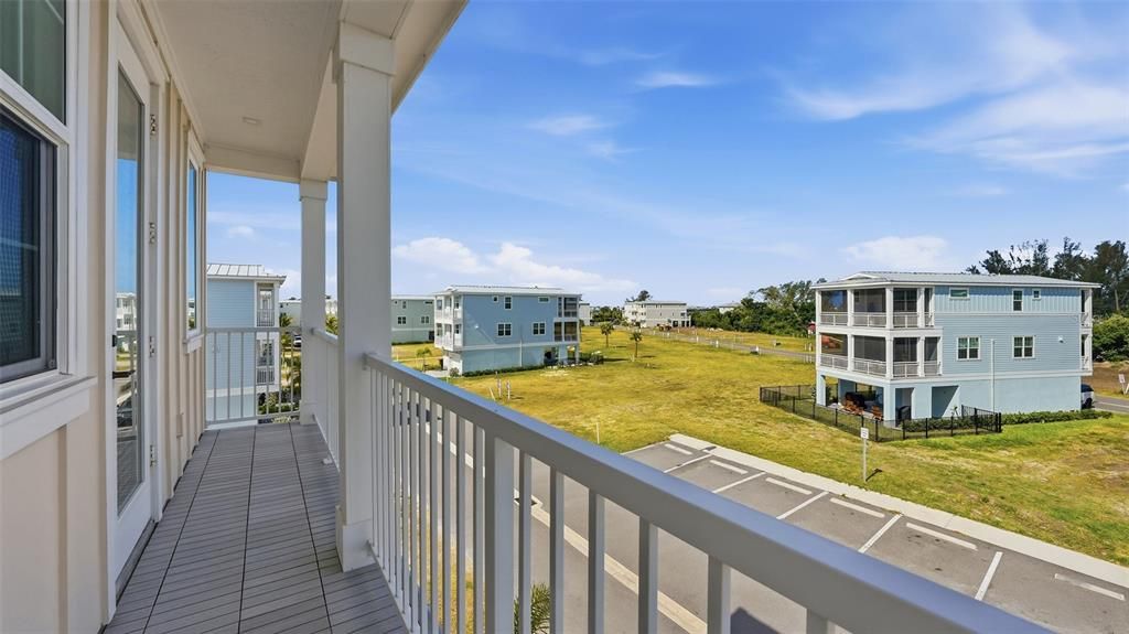 For Sale: $1,250,000 (3 beds, 2 baths, 1678 Square Feet)