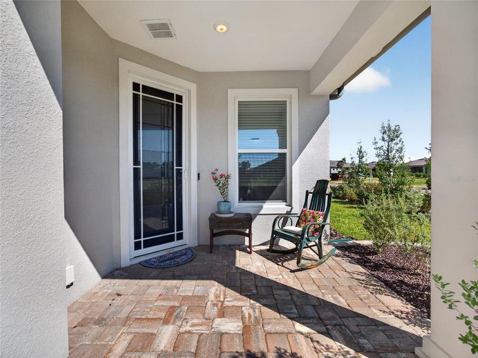 For Sale: $345,000 (2 beds, 2 baths, 1404 Square Feet)
