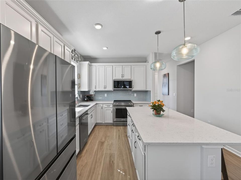 For Sale: $345,000 (2 beds, 2 baths, 1404 Square Feet)