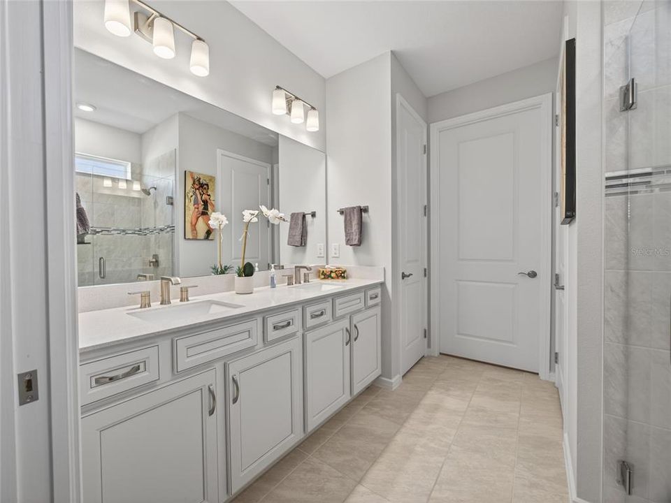 For Sale: $345,000 (2 beds, 2 baths, 1404 Square Feet)
