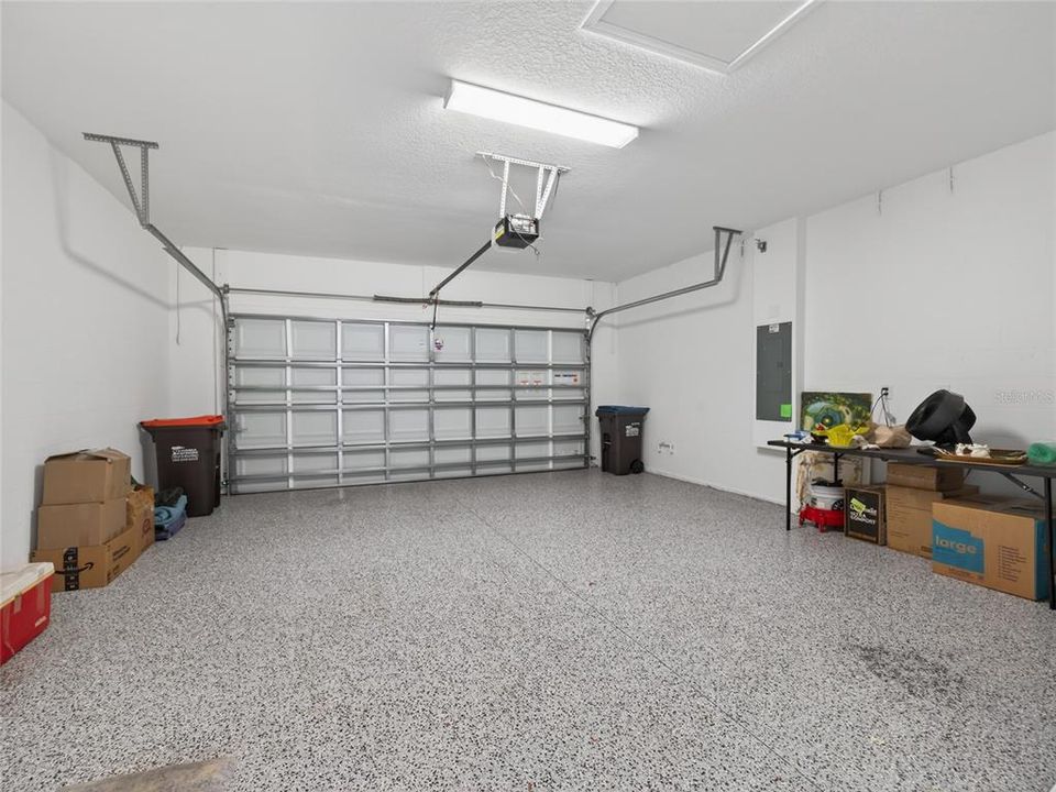 For Sale: $345,000 (2 beds, 2 baths, 1404 Square Feet)