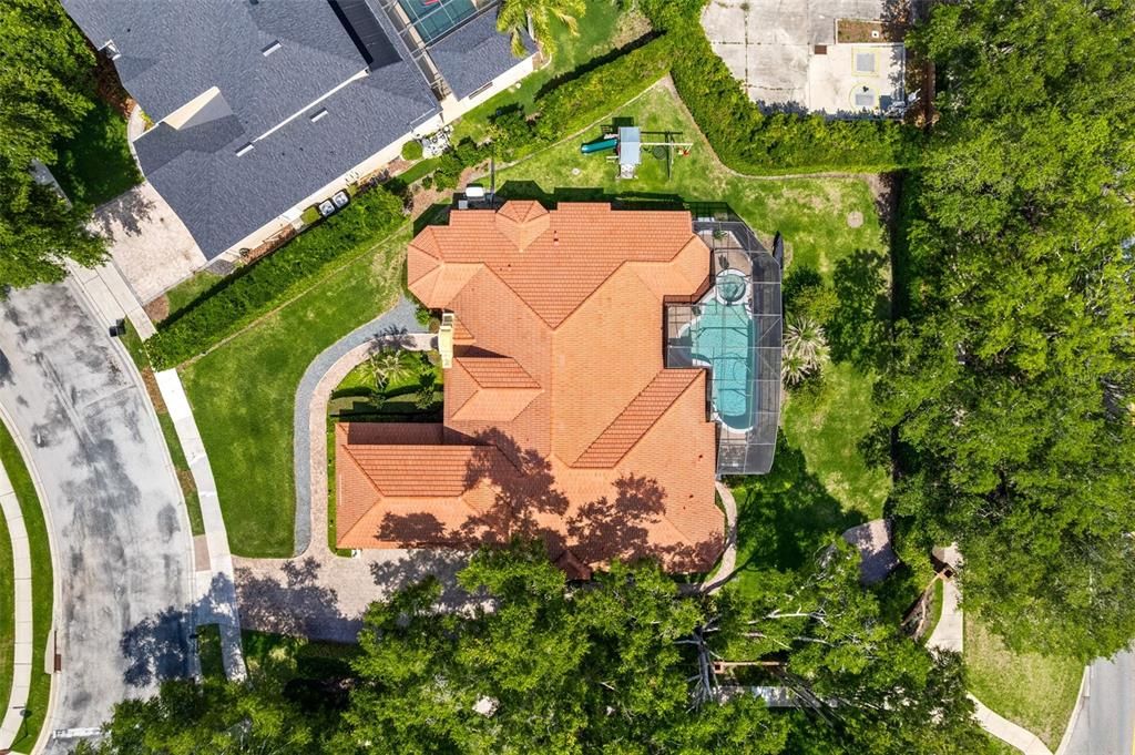 For Sale: $1,100,000 (4 beds, 5 baths, 3810 Square Feet)