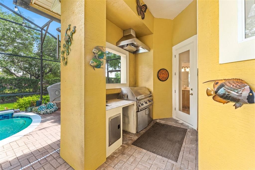 For Sale: $1,100,000 (4 beds, 5 baths, 3810 Square Feet)