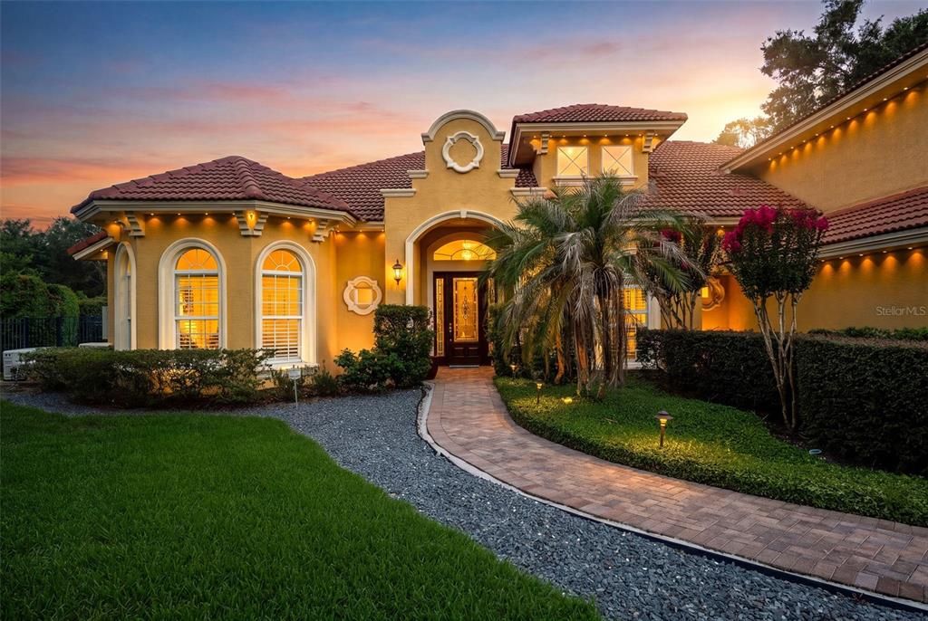 For Sale: $1,100,000 (4 beds, 5 baths, 3810 Square Feet)