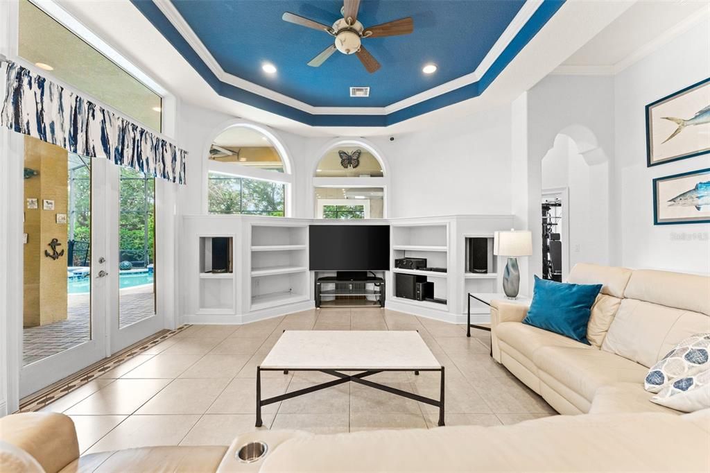 For Sale: $1,100,000 (4 beds, 5 baths, 3810 Square Feet)