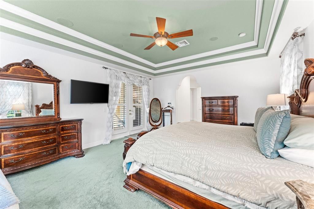 For Sale: $1,100,000 (4 beds, 5 baths, 3810 Square Feet)