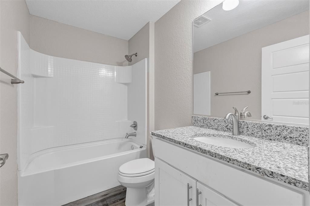 En Venta: $264,900 (3 camas, 2 baños, 1453 Pies cuadrados)