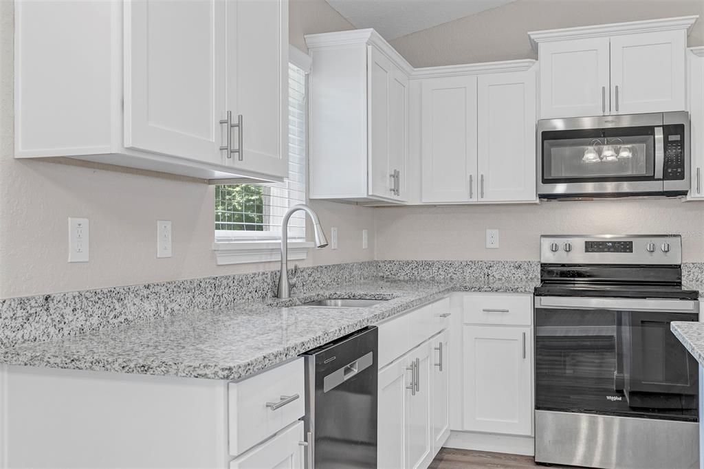 En Venta: $264,900 (3 camas, 2 baños, 1453 Pies cuadrados)
