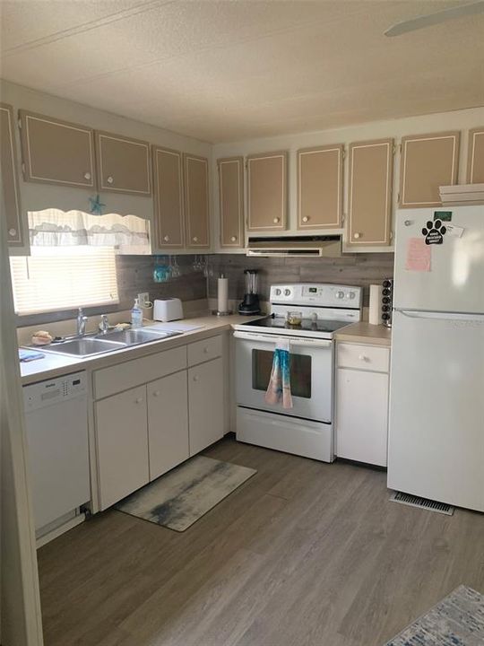 En Venta: $89,500 (2 camas, 2 baños, 624 Pies cuadrados)