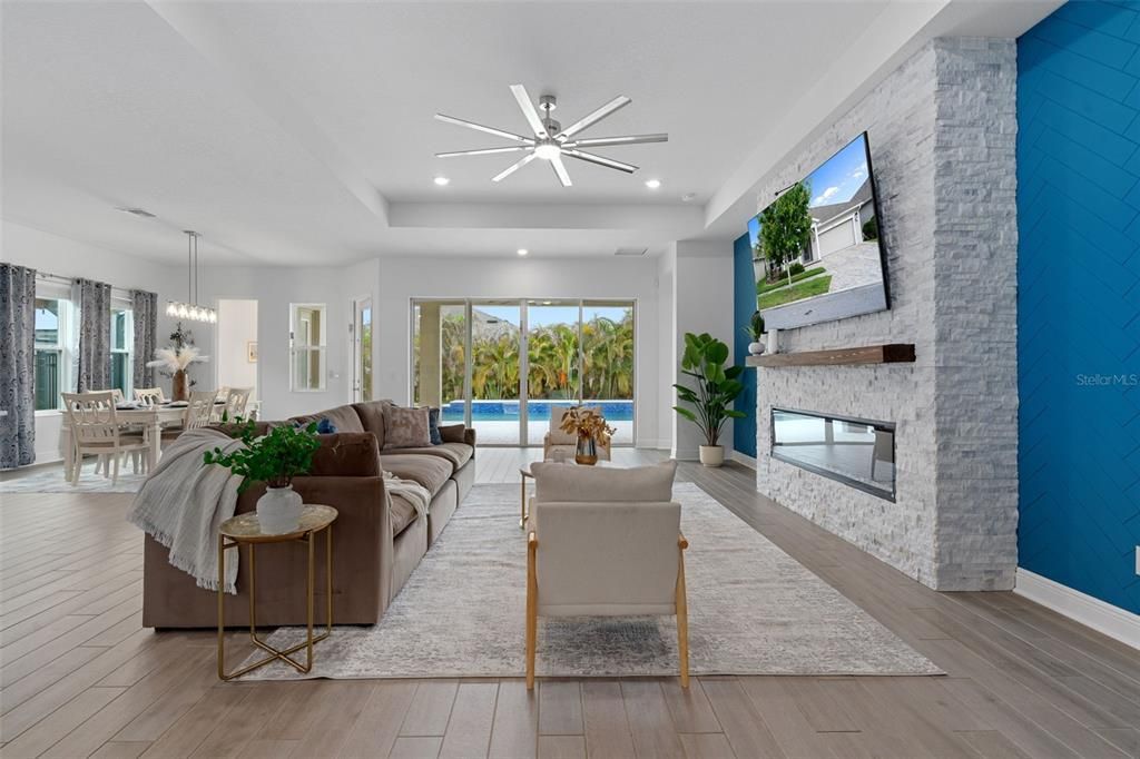 En Venta: $815,000 (4 camas, 3 baños, 3098 Pies cuadrados)