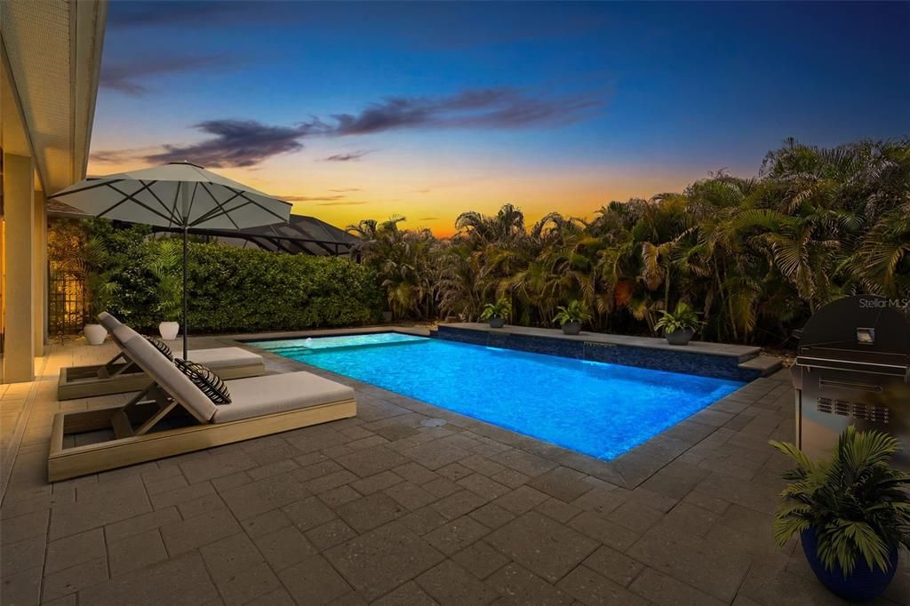 En Venta: $815,000 (4 camas, 3 baños, 3098 Pies cuadrados)