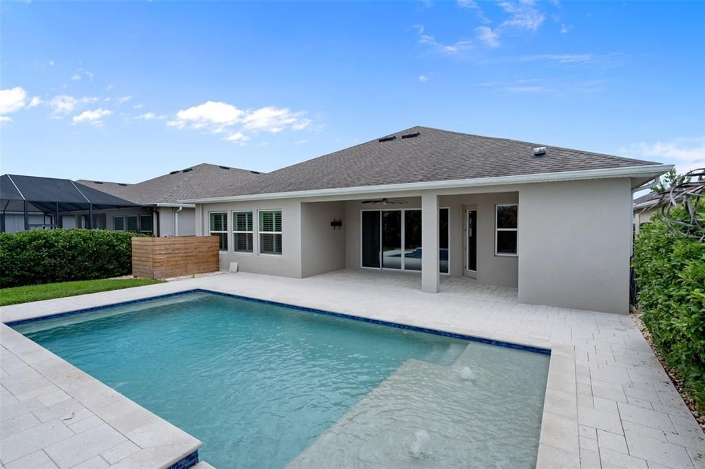 En Venta: $815,000 (4 camas, 3 baños, 3098 Pies cuadrados)