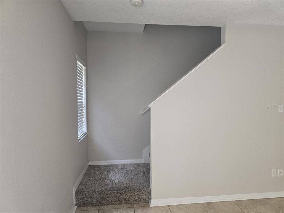 Activo con contrato: $1,995 (3 camas, 2 baños, 1495 Pies cuadrados)