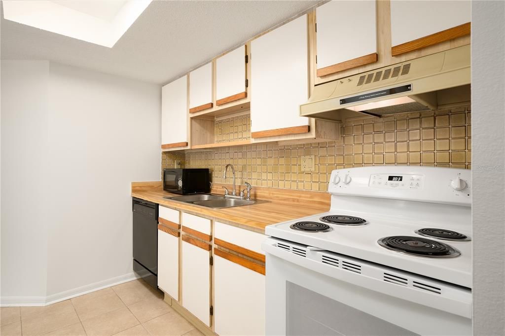 En Renta: $1,450 (2 camas, 2 baños, 960 Pies cuadrados)