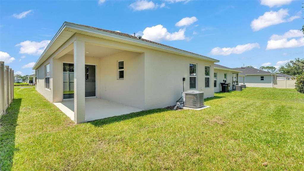 For Rent: $2,000 (4 beds, 2 baths, 1637 Square Feet)