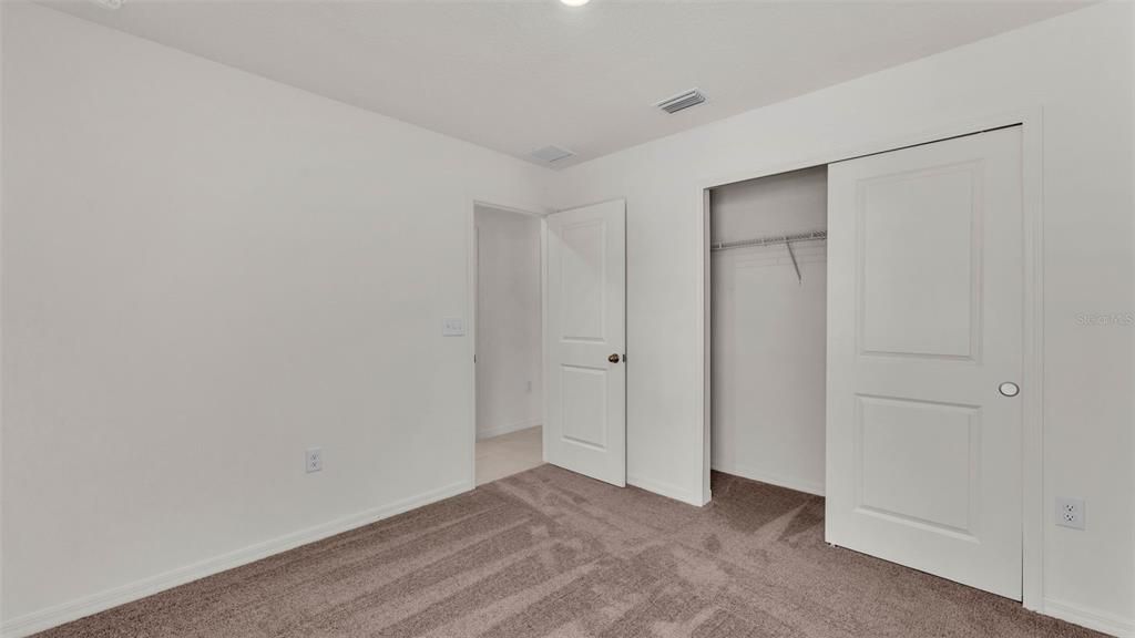 For Rent: $2,000 (4 beds, 2 baths, 1637 Square Feet)