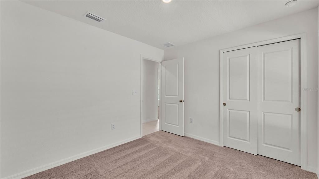 For Rent: $2,000 (4 beds, 2 baths, 1637 Square Feet)