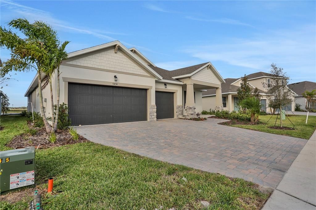 Recently Sold: $630,990 (3 beds, 3 baths, 2723 Square Feet)