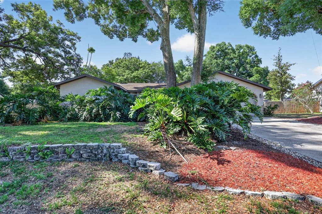 For Sale: $499,900 (4 beds, 2 baths, 2442 Square Feet)