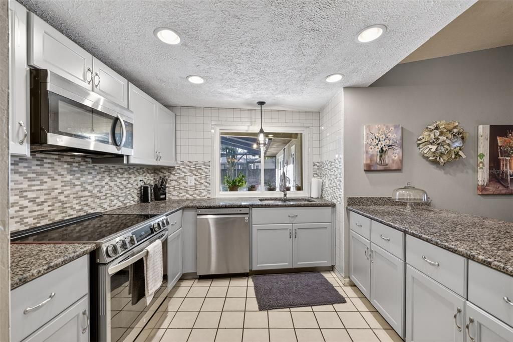 For Sale: $499,900 (4 beds, 2 baths, 2442 Square Feet)