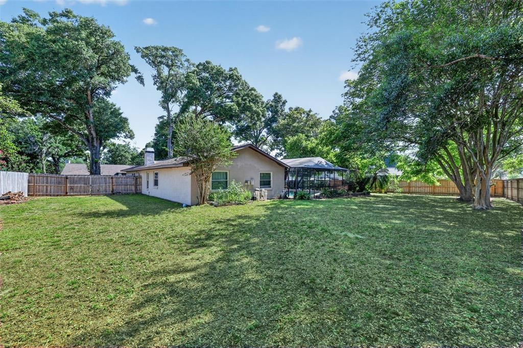 For Sale: $499,900 (4 beds, 2 baths, 2442 Square Feet)