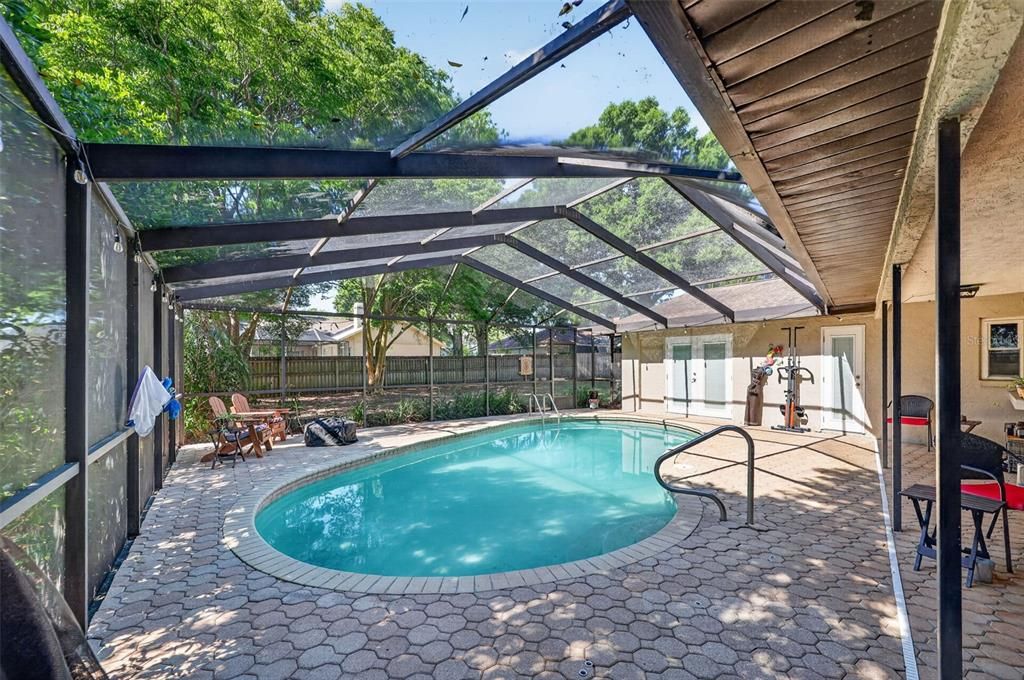 For Sale: $499,900 (4 beds, 2 baths, 2442 Square Feet)