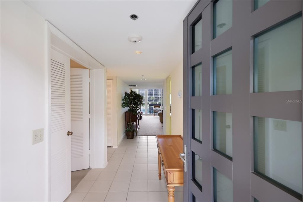 For Sale: $725,000 (2 beds, 2 baths, 1392 Square Feet)