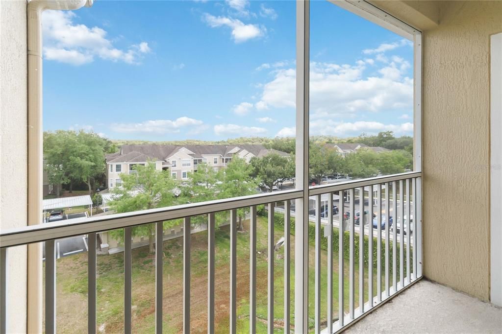 For Sale: $175,000 (2 beds, 2 baths, 1046 Square Feet)