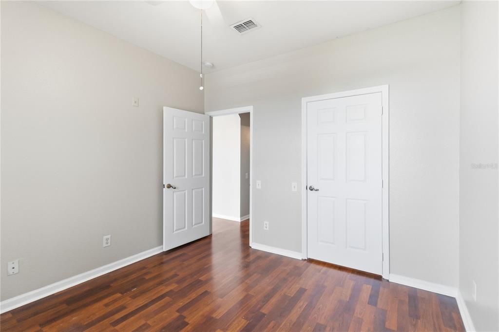 For Sale: $175,000 (2 beds, 2 baths, 1046 Square Feet)