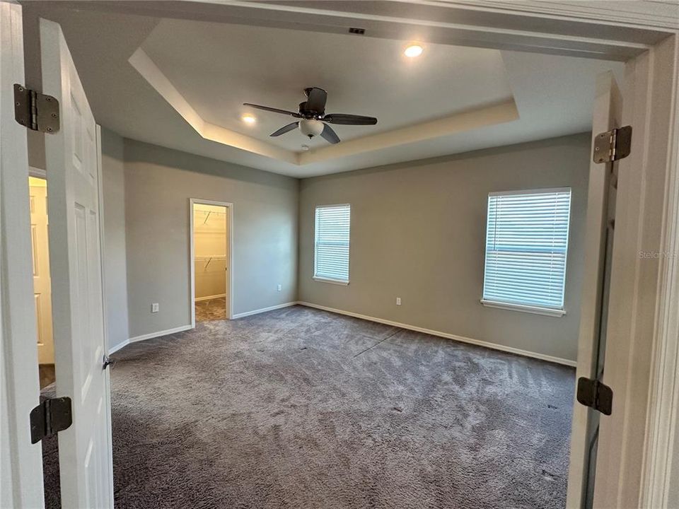 For Rent: $2,200 (4 beds, 2 baths, 2041 Square Feet)
