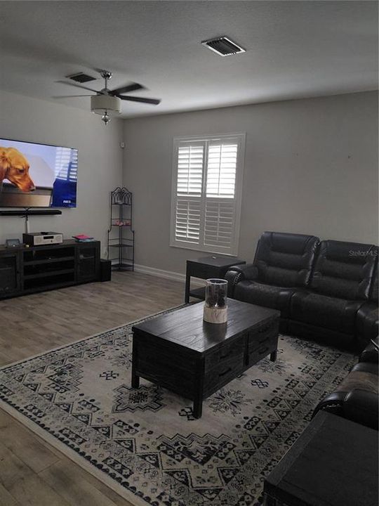 For Sale: $620,000 (5 beds, 3 baths, 2476 Square Feet)