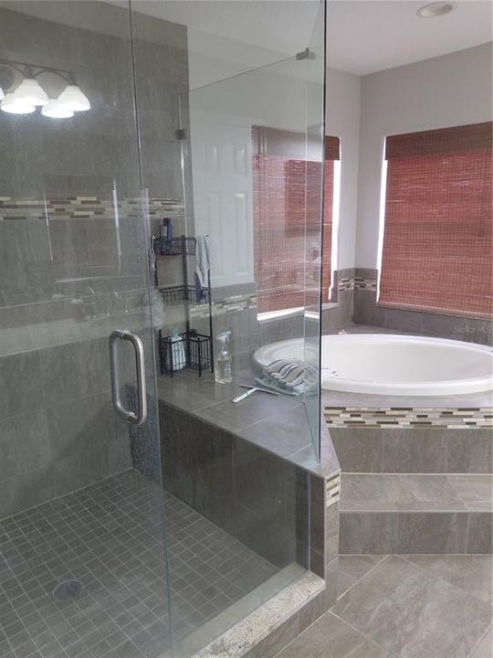 For Sale: $620,000 (5 beds, 3 baths, 2476 Square Feet)
