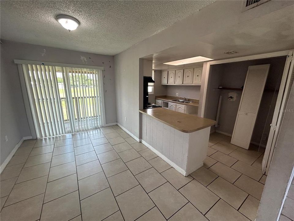 For Sale: $104,900 (3 beds, 2 baths, 1338 Square Feet)