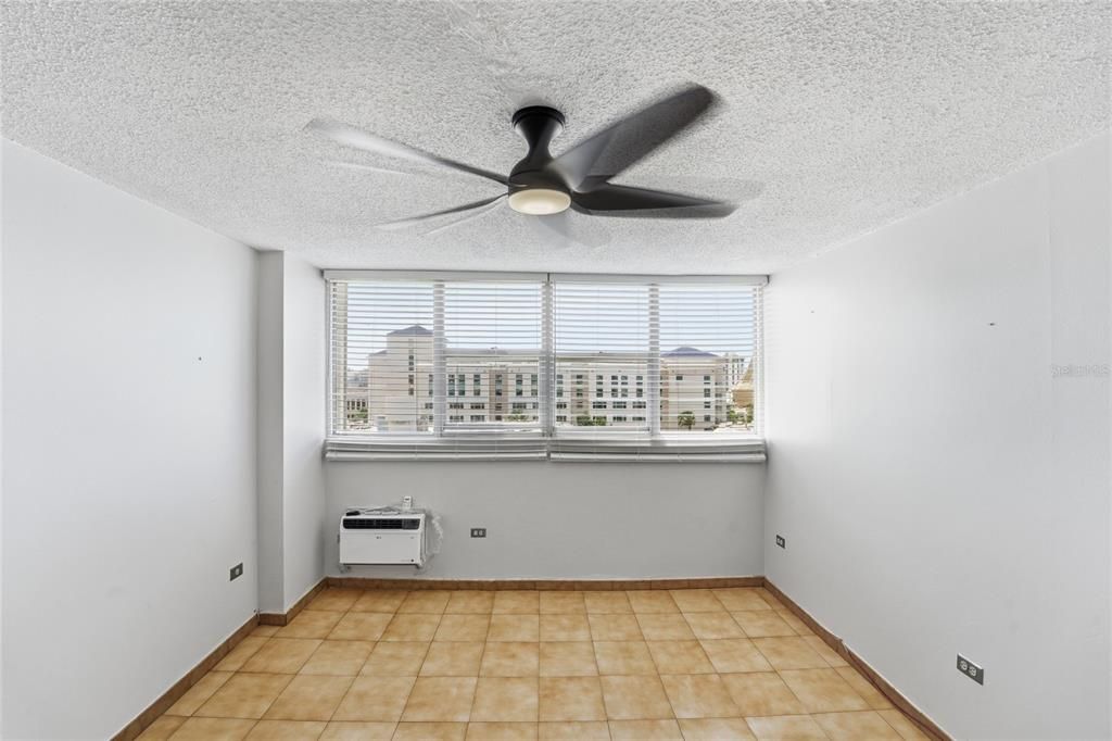 For Sale: $575,000 (2 beds, 1 baths, 0 Square Feet)