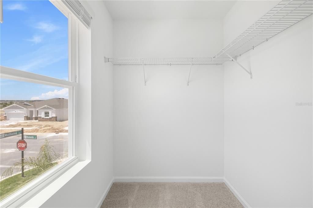 В аренду: $3,300 (5 спален, 3 ванн, 2601 Квадратных фут)