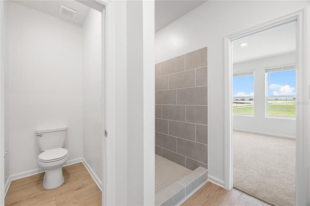 В аренду: $3,300 (5 спален, 3 ванн, 2601 Квадратных фут)