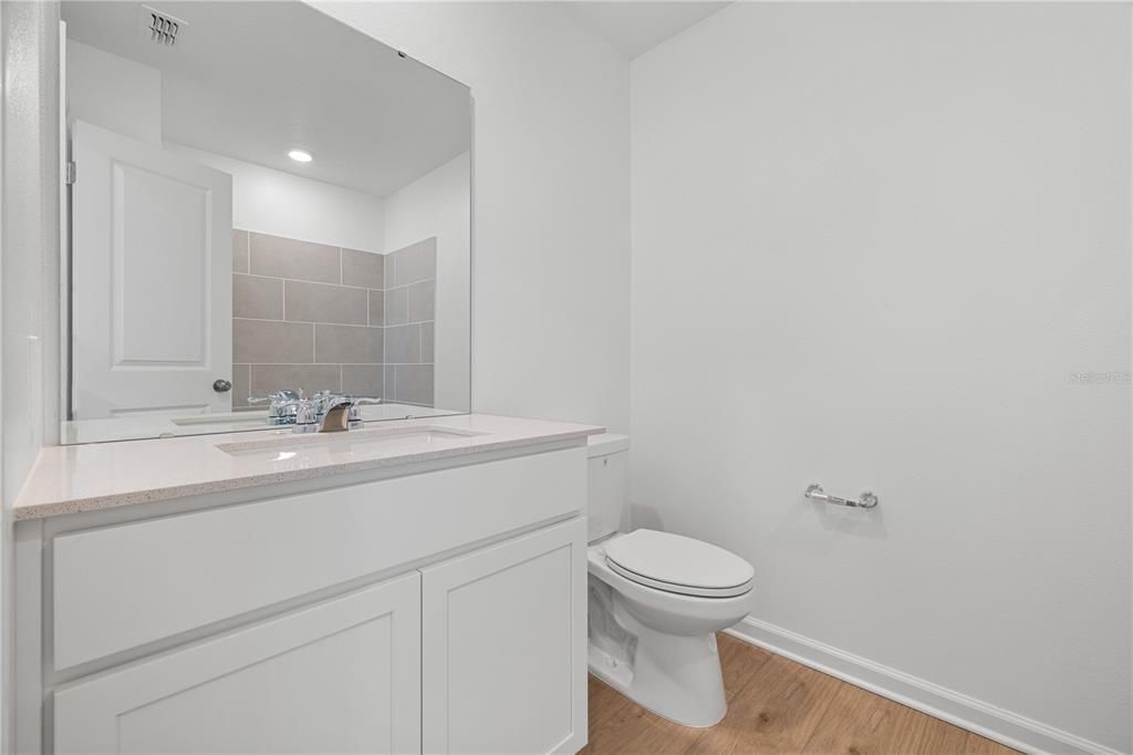 В аренду: $3,300 (5 спален, 3 ванн, 2601 Квадратных фут)