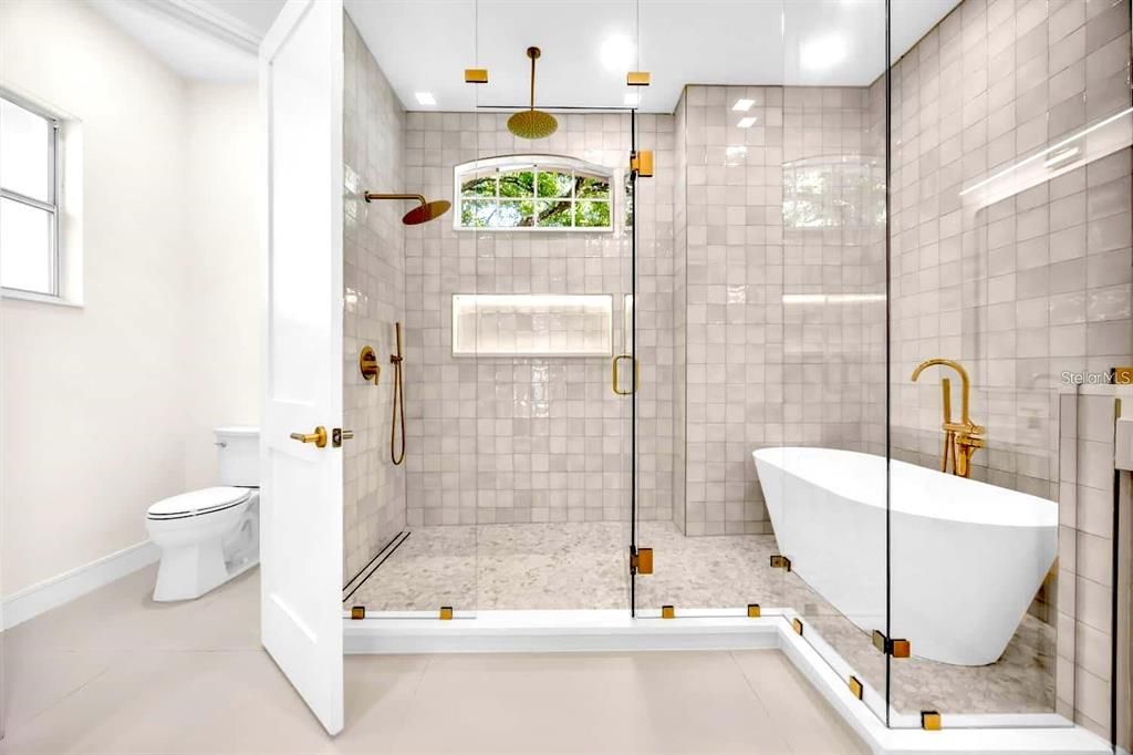 For Sale: $1,450,000 (4 beds, 4 baths, 3997 Square Feet)