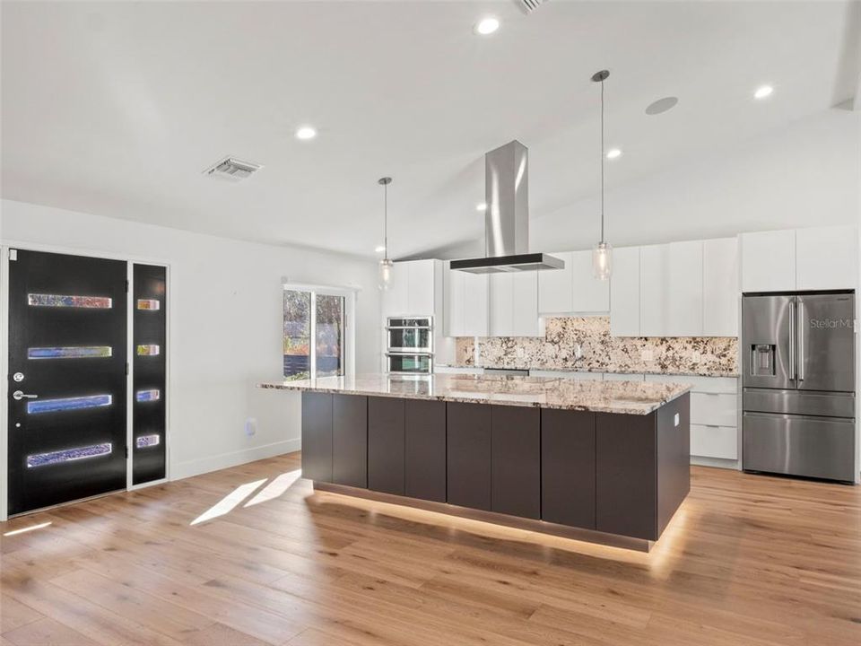 For Rent: $8,500 (4 beds, 4 baths, 3185 Square Feet)