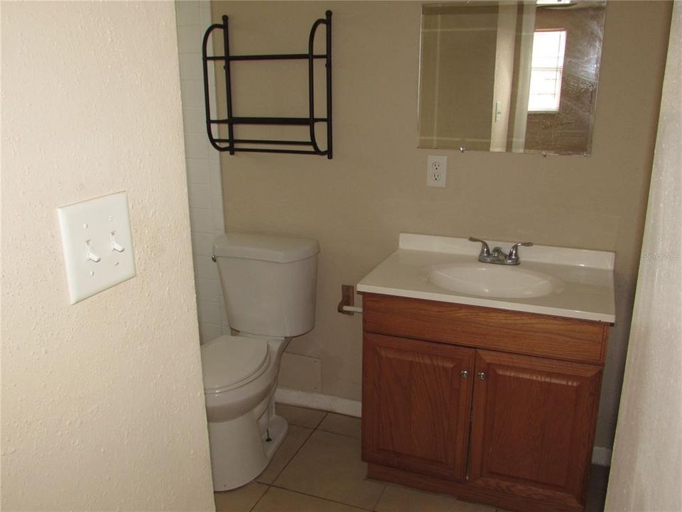 For Rent: $1,750 (3 beds, 2 baths, 1040 Square Feet)