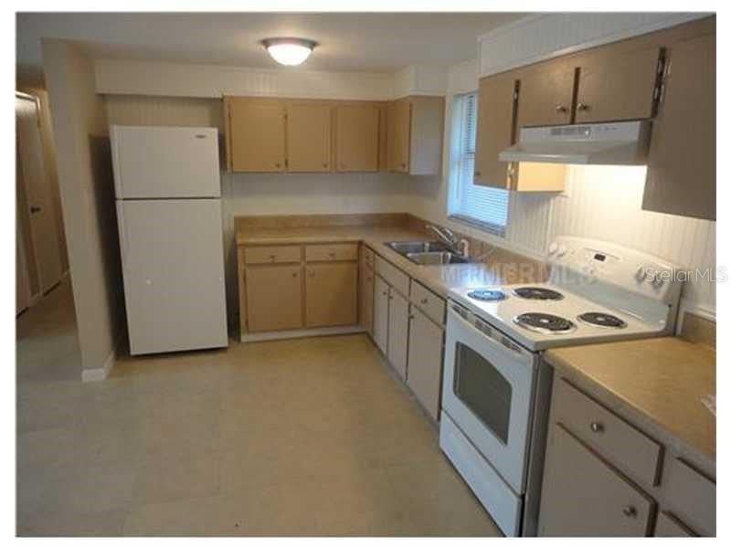 For Rent: $1,750 (3 beds, 2 baths, 1040 Square Feet)