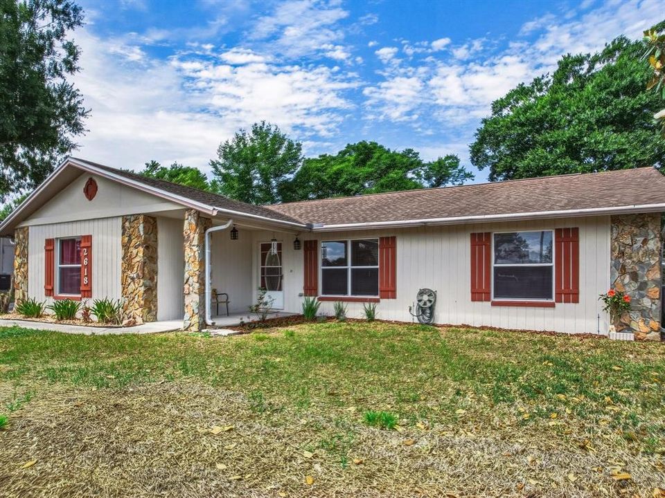 Active With Contract: $350,000 (4 beds, 2 baths, 1853 Square Feet)