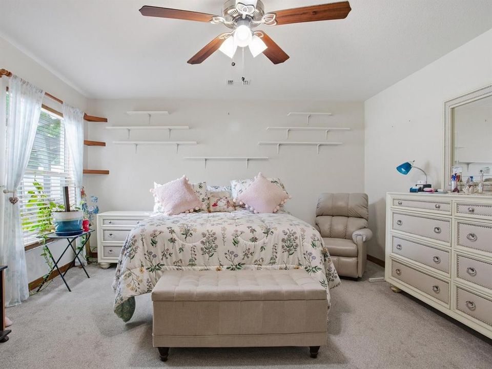 Active With Contract: $350,000 (4 beds, 2 baths, 1853 Square Feet)