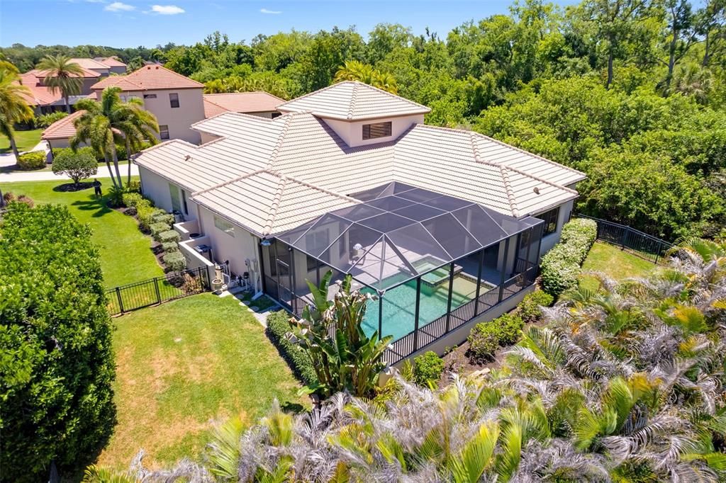 Activo con contrato: $1,150,000 (4 camas, 3 baños, 3489 Pies cuadrados)