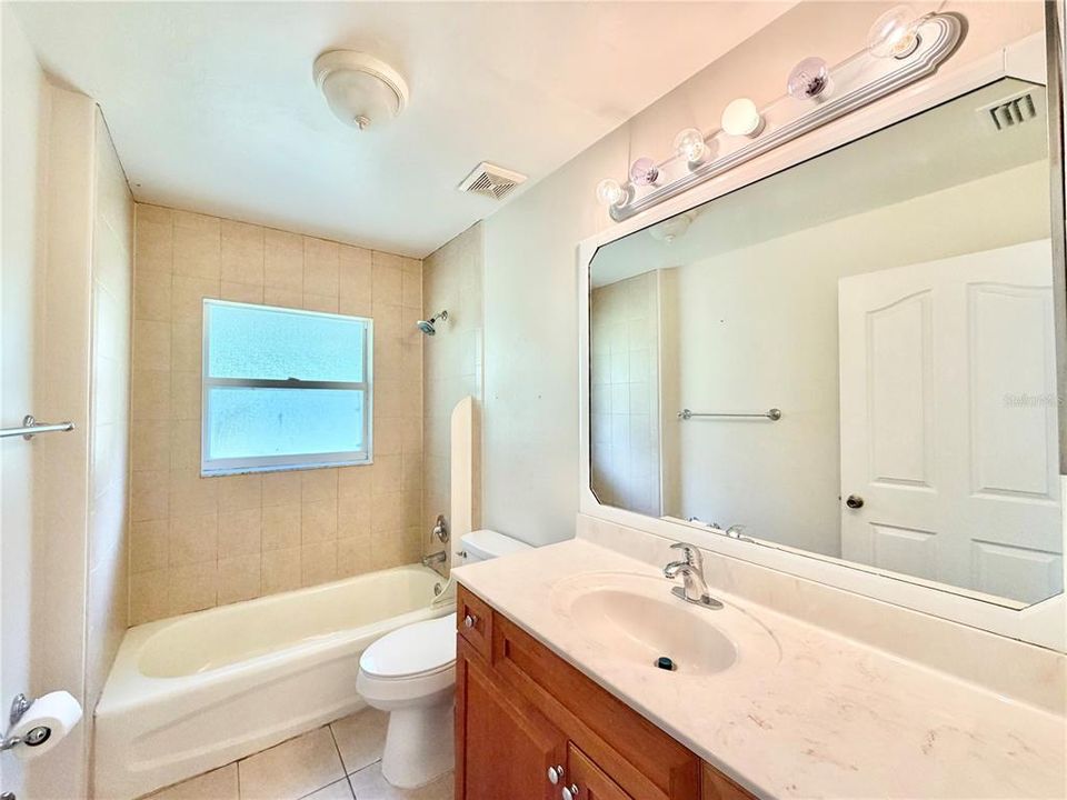 En Venta: $449,900 (3 camas, 2 baños, 1834 Pies cuadrados)