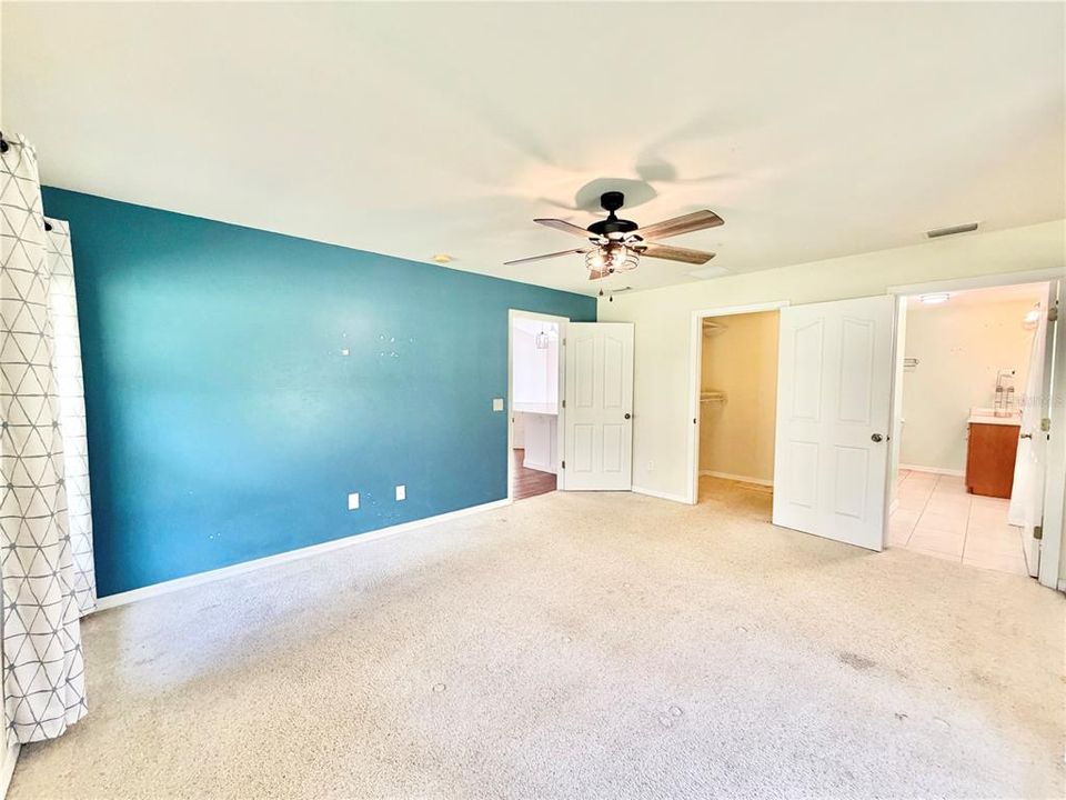 En Venta: $449,900 (3 camas, 2 baños, 1834 Pies cuadrados)