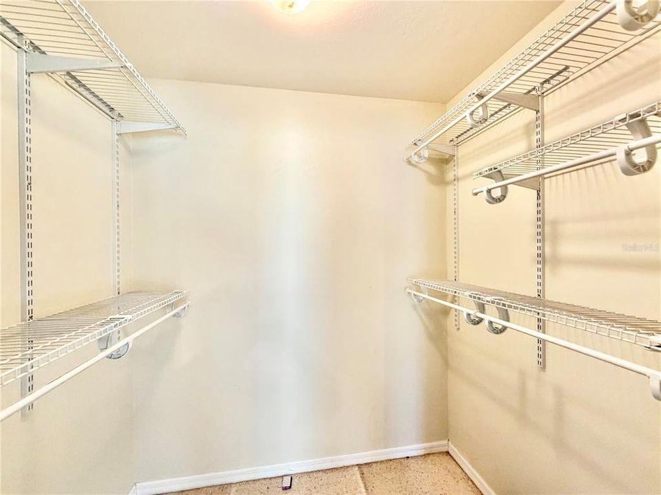 En Venta: $449,900 (3 camas, 2 baños, 1834 Pies cuadrados)
