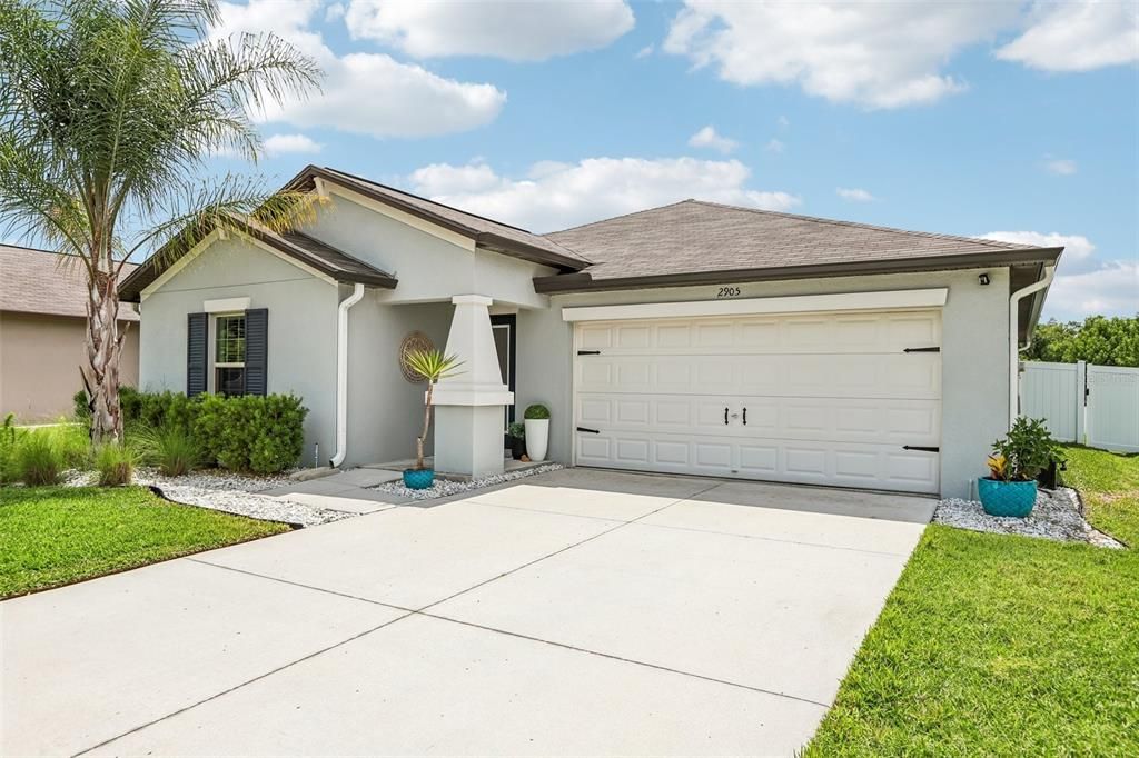 Active With Contract: $295,000 (3 beds, 2 baths, 1540 Square Feet)